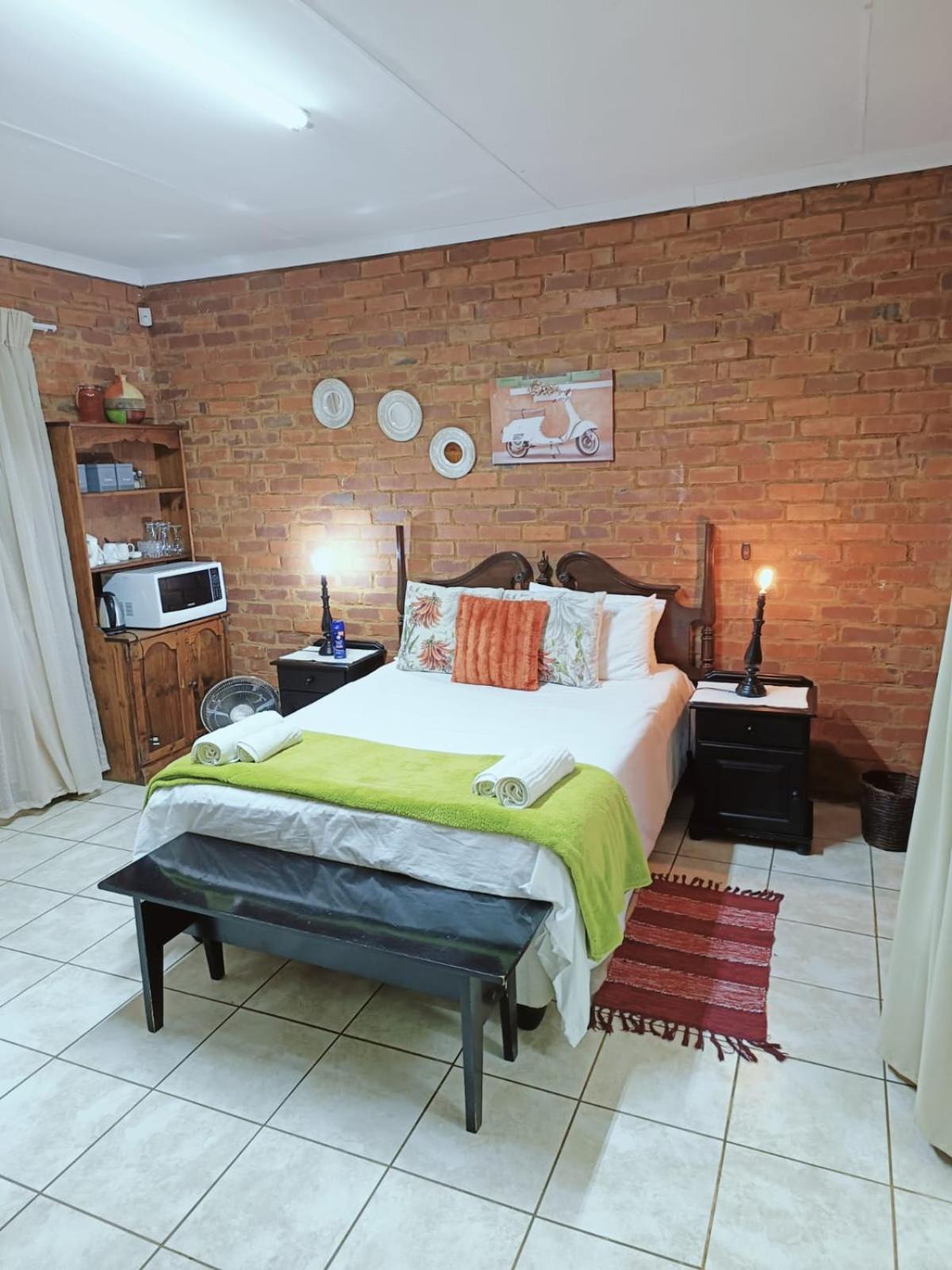 Millstream Inn Guest House Skeerpoort Δωμάτιο φωτογραφία